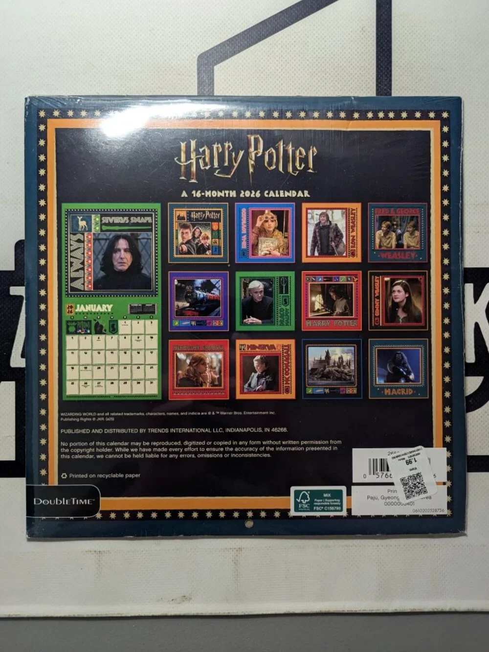 Harry Potter a 16-Month Calendar Gryffindor Slytherin Hufflepuff Ravenclaw